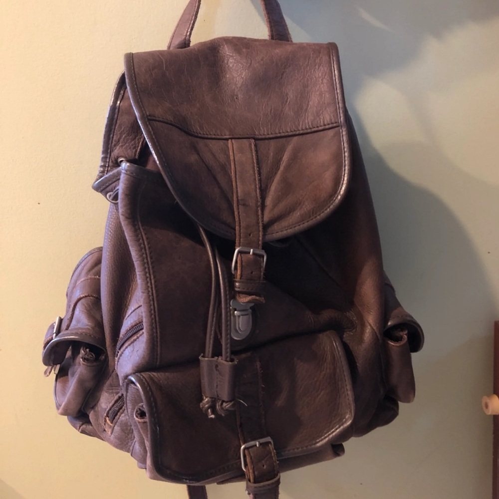 Vintage Marlboro brown leather back pack